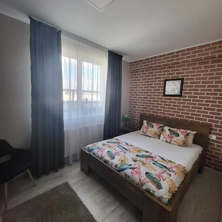 Demure Terrace Apartment Bucharest Exterior photo