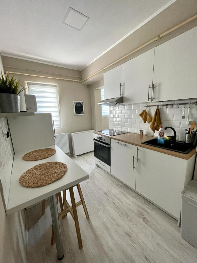 Demure Terrace Apartment Bucharest Exterior photo